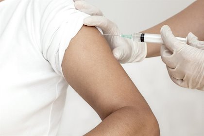 Los hombres tambien deben ser vacunados contra el vph